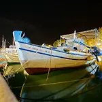 Seafarer's By Filos Inc Дом отдыха