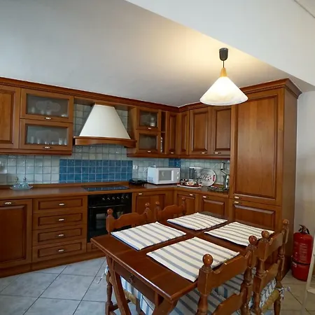 Casa de Férias Seafarer's By Filos Inc